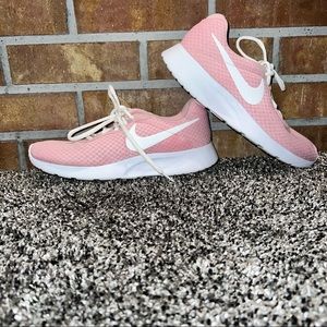 Nike Womens Size 8.5